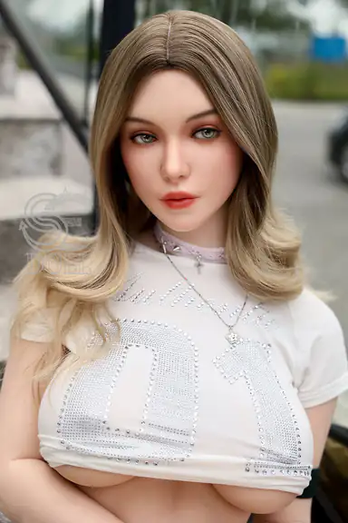 167cm / 5ft6″ E-cup Liam.B(Full silicone)