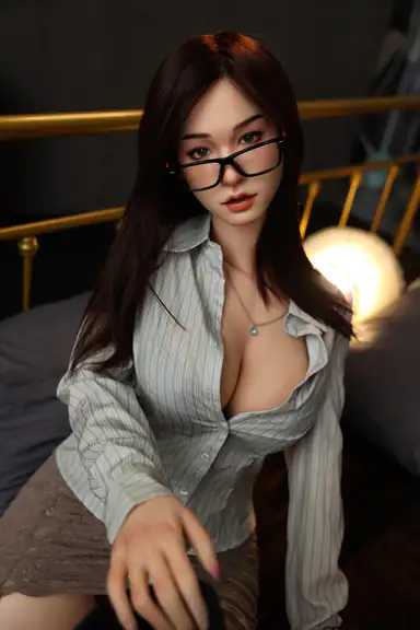 172cm/5ft8 F-cup Silicone – Qiuya