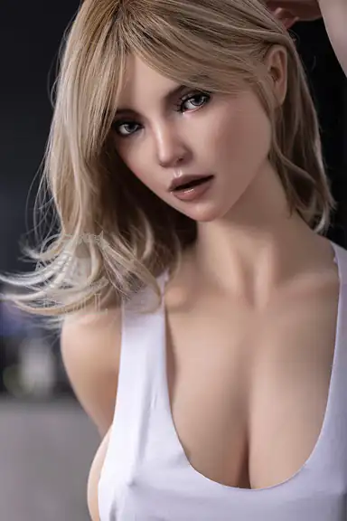 167cm / 5ft6″ E-cup Jenny.L(Full silicone)