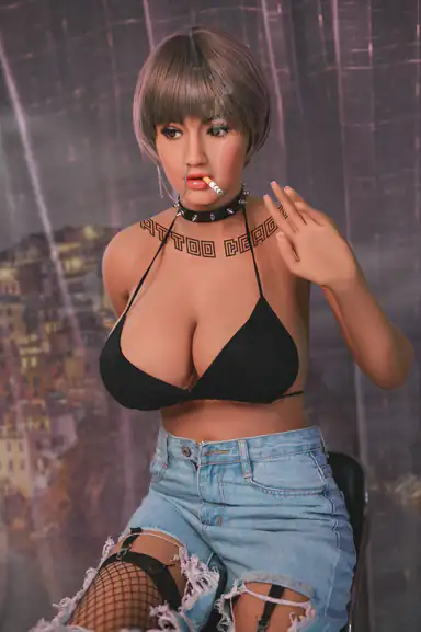 Sexy Riya: 171cm Hot Body and Big Breasts Smoking a Cigarette