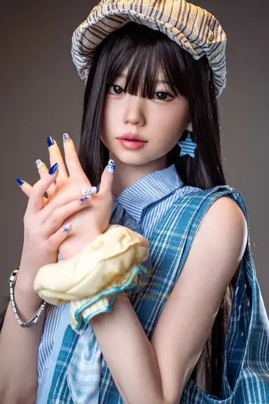 161cm/5ft B-cup Silicone – Kurumi