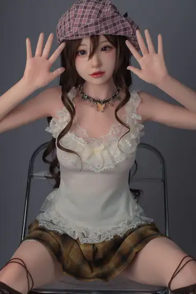149cm/4ft11 B-cup Silicone – Rina (Real Skin Texture Version)