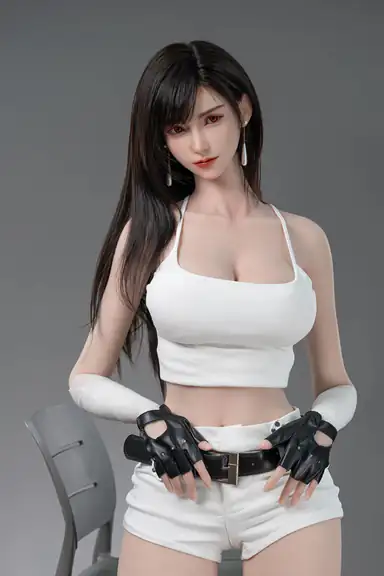 168cm/5ft6 F-cup Silicone – Talia