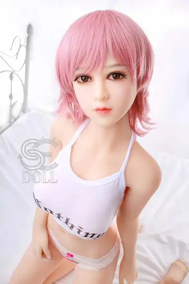 151cm / 4ft11″ E-cup Kiko.A (Mavis)