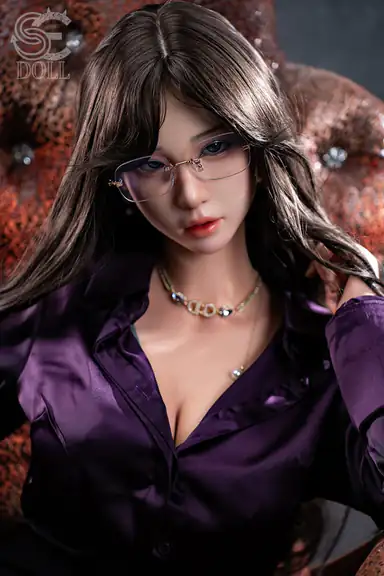 T161cm / 5ft3″ C-cup Sena.A (Full silicone body with realistic skin texture)