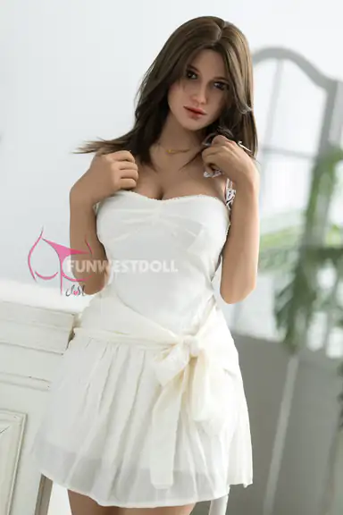 157cm/5ft2 G-cup TPE – Skylar