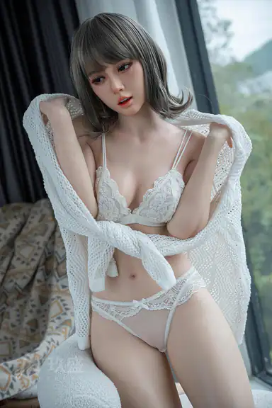 156cm/5ft1 B-cup Silicone – Coco (Ultra-Light Version)