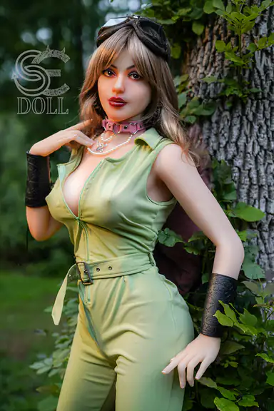 163cm / 5ft4″ E-cup Heloise.A (Blanche)
