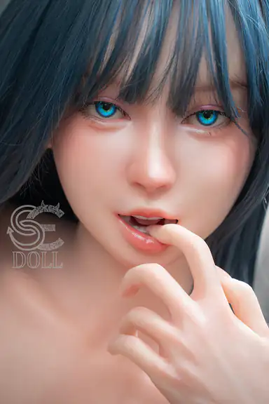T160cm / 5ft3″ C-cup Maya.A (Full silicone body with realistic skin texture)