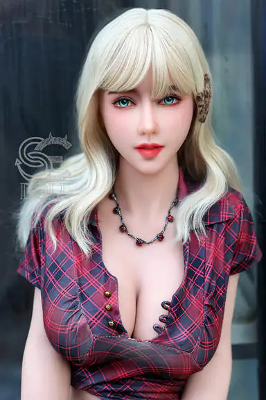 161cm / 5ft3″ F-cup Monica.D